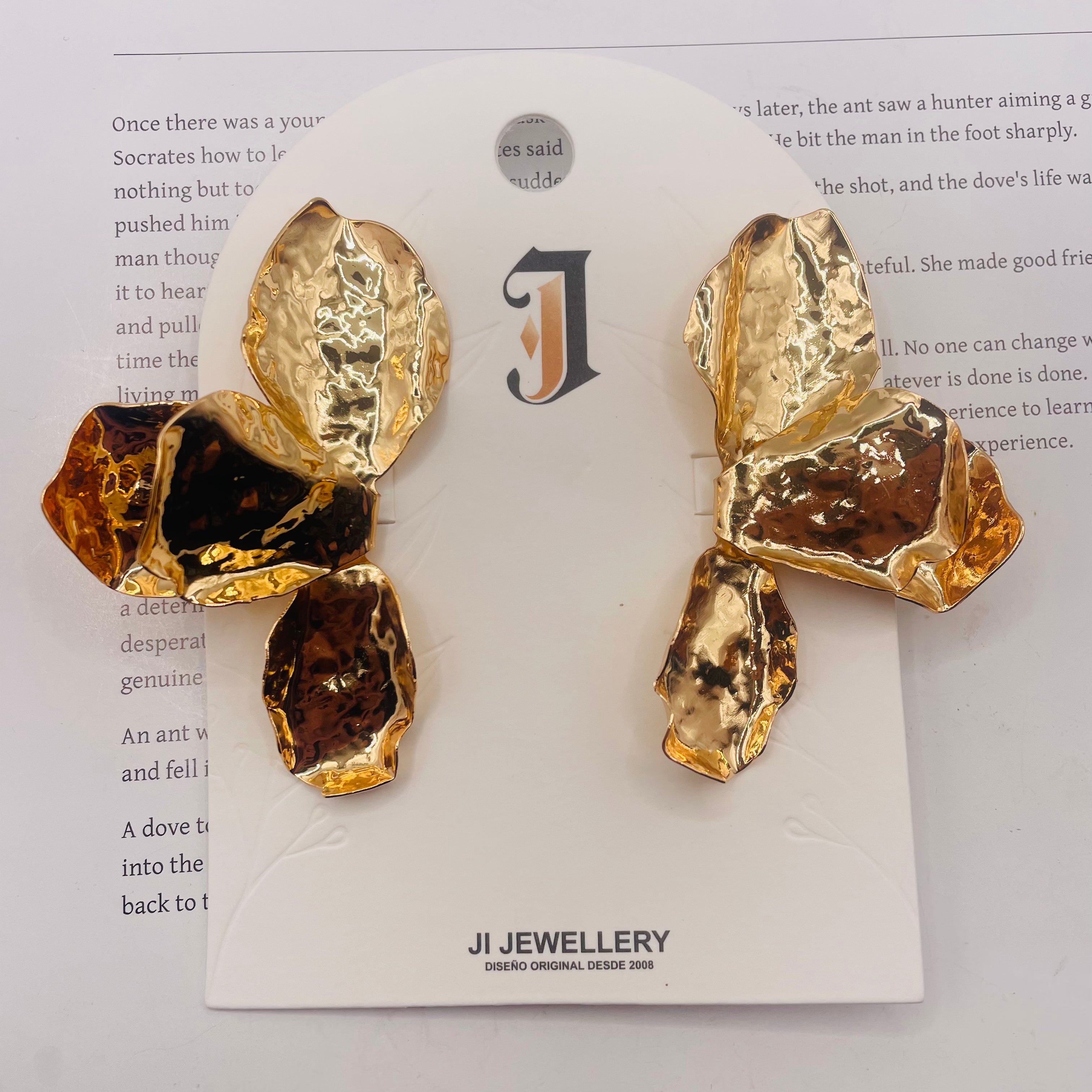 Aretes Florales de Metal Martillado | Dorado/Plata | Bisutería Mayorista de Moda|JI JOYA