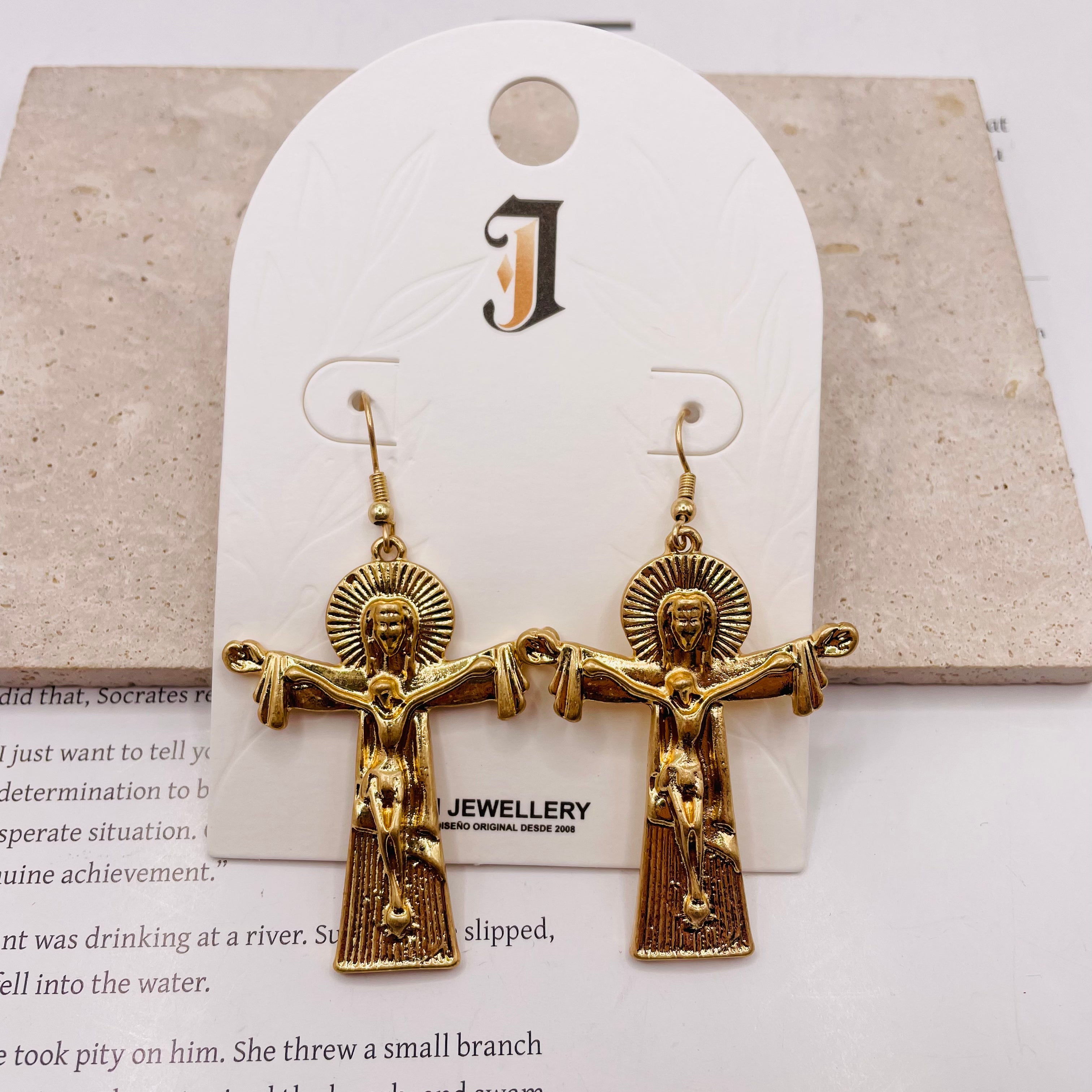 Pendientes de Cristo en Cruz Gótica en Zinc - Oro y Plata, Joyería de Moda al Por Mayor