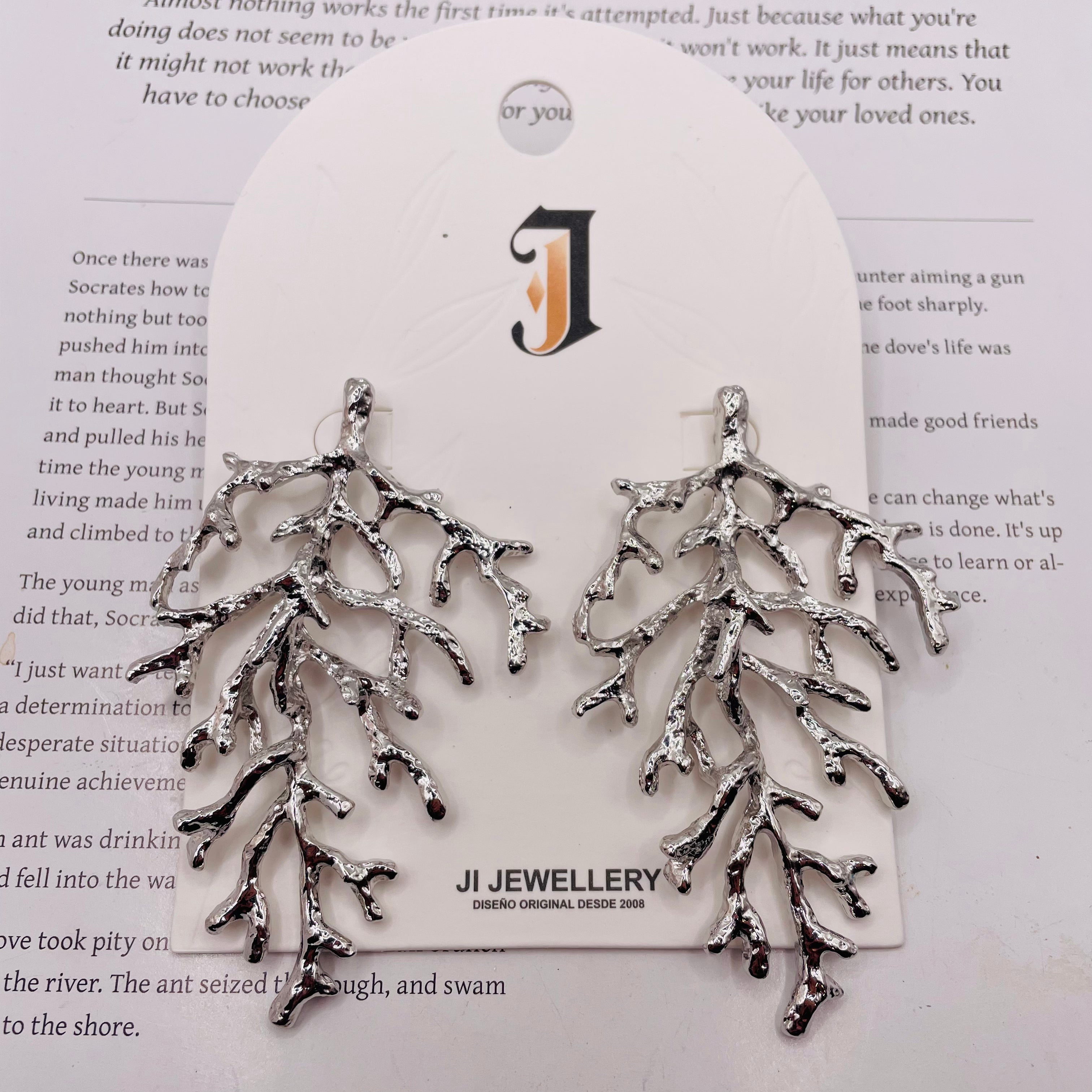 Pendientes Ramas de Coral Metálicos al Por Mayor | 2 Colores Oro y Plata, Diseño Texturizado Exclusivo|JI JOYA