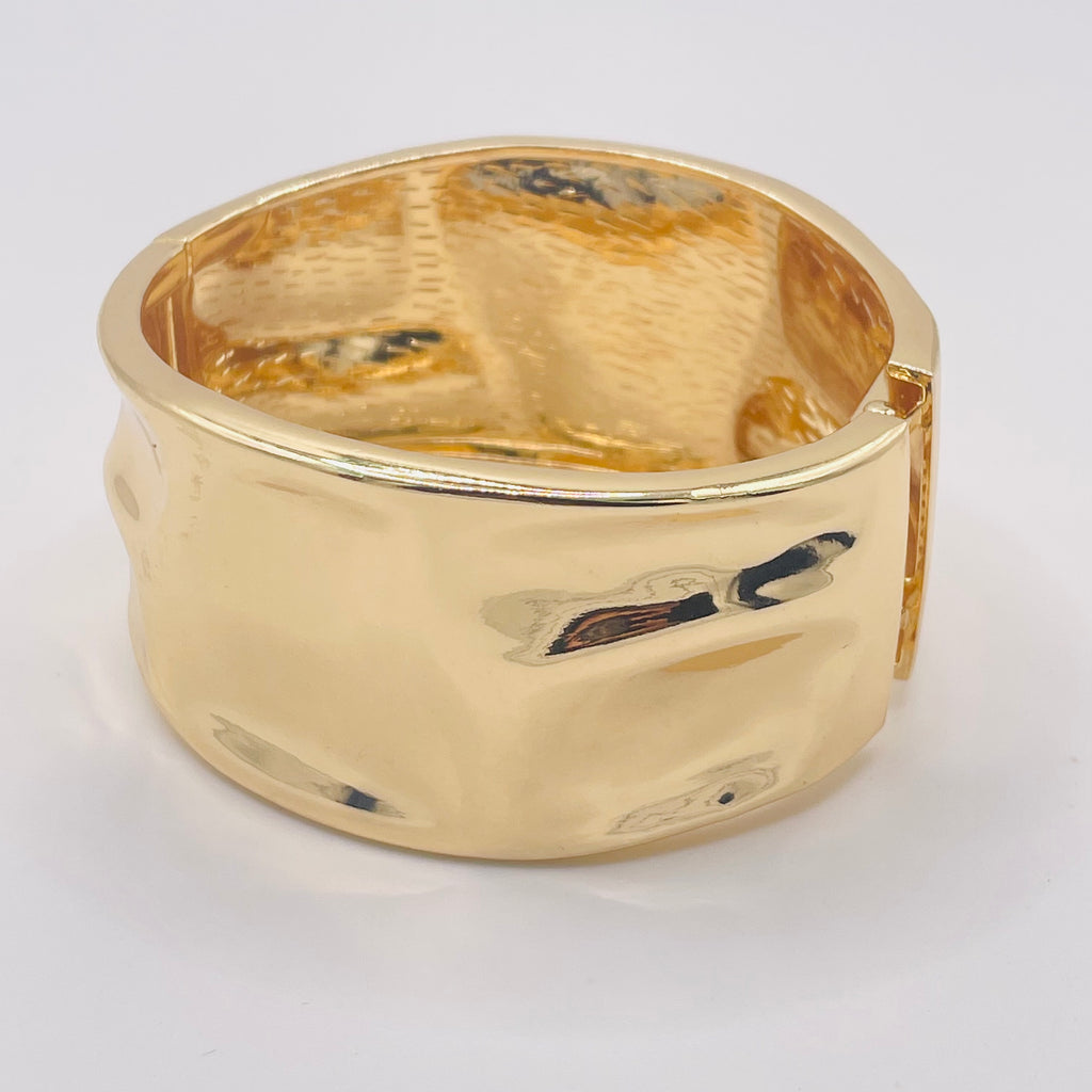 Brazalete Ancho de Zinc con Diseño Texturizado Martillado, Dorado y Plateado, Bisutería Mayorista para Mujeres|JI JOYA