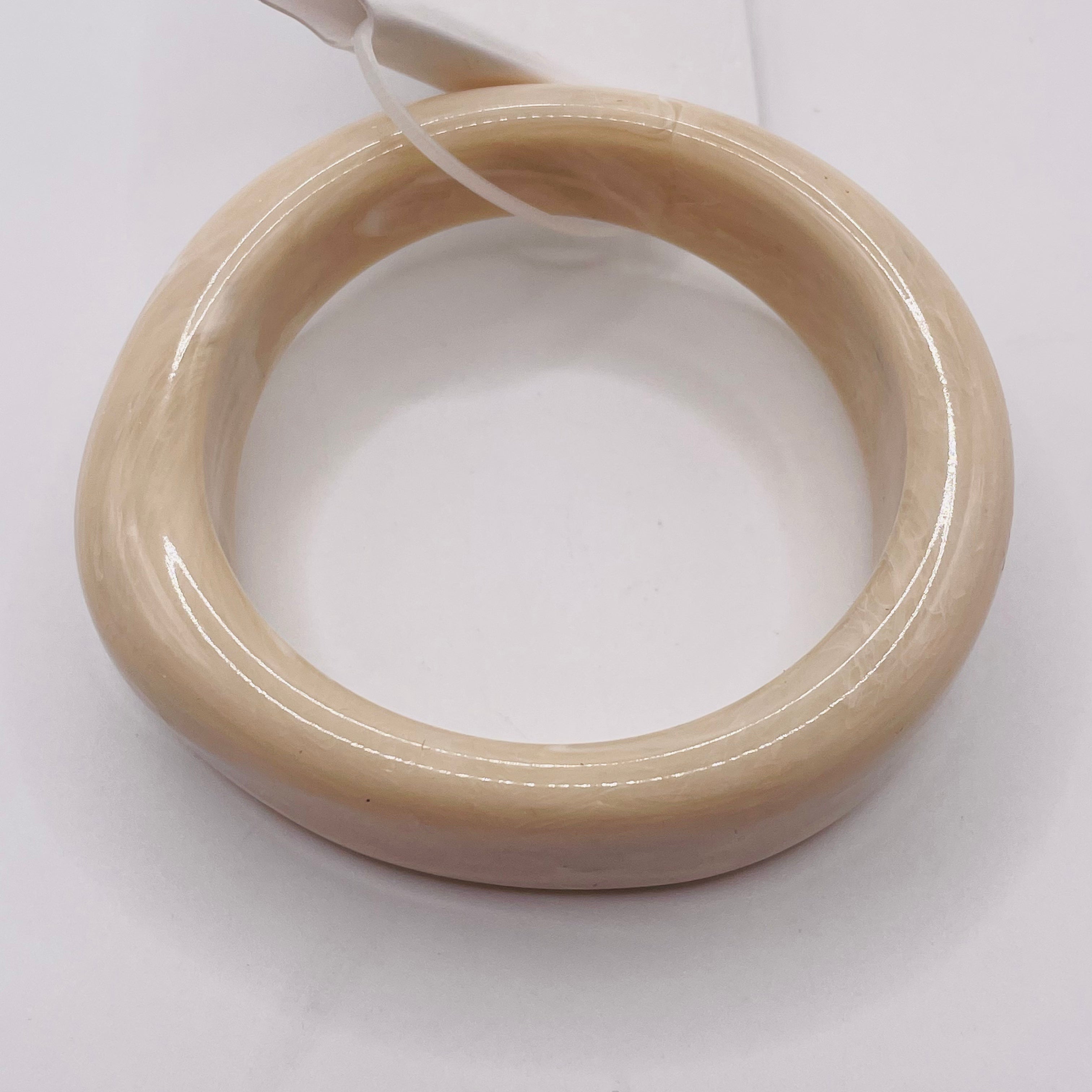 Pulsera Ancha Ovalada Irregular de Resina de Alta Calidad | Pulsera de Moda Minimalista para Mujer | Venta al Por Mayor|JI JOYA