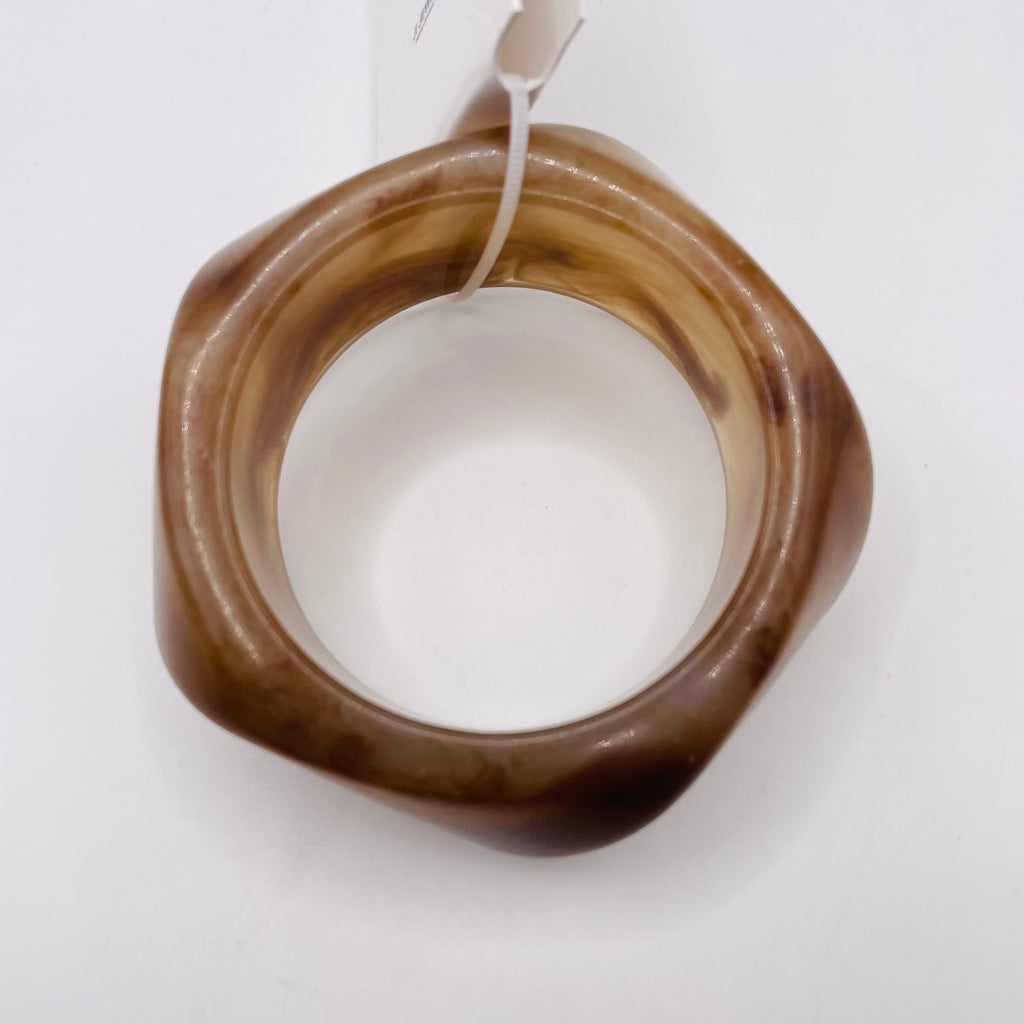 Pulsera Ancha Geométrica de Resina - Diseño Irregular - Venta al Por Mayor| JI JOYA