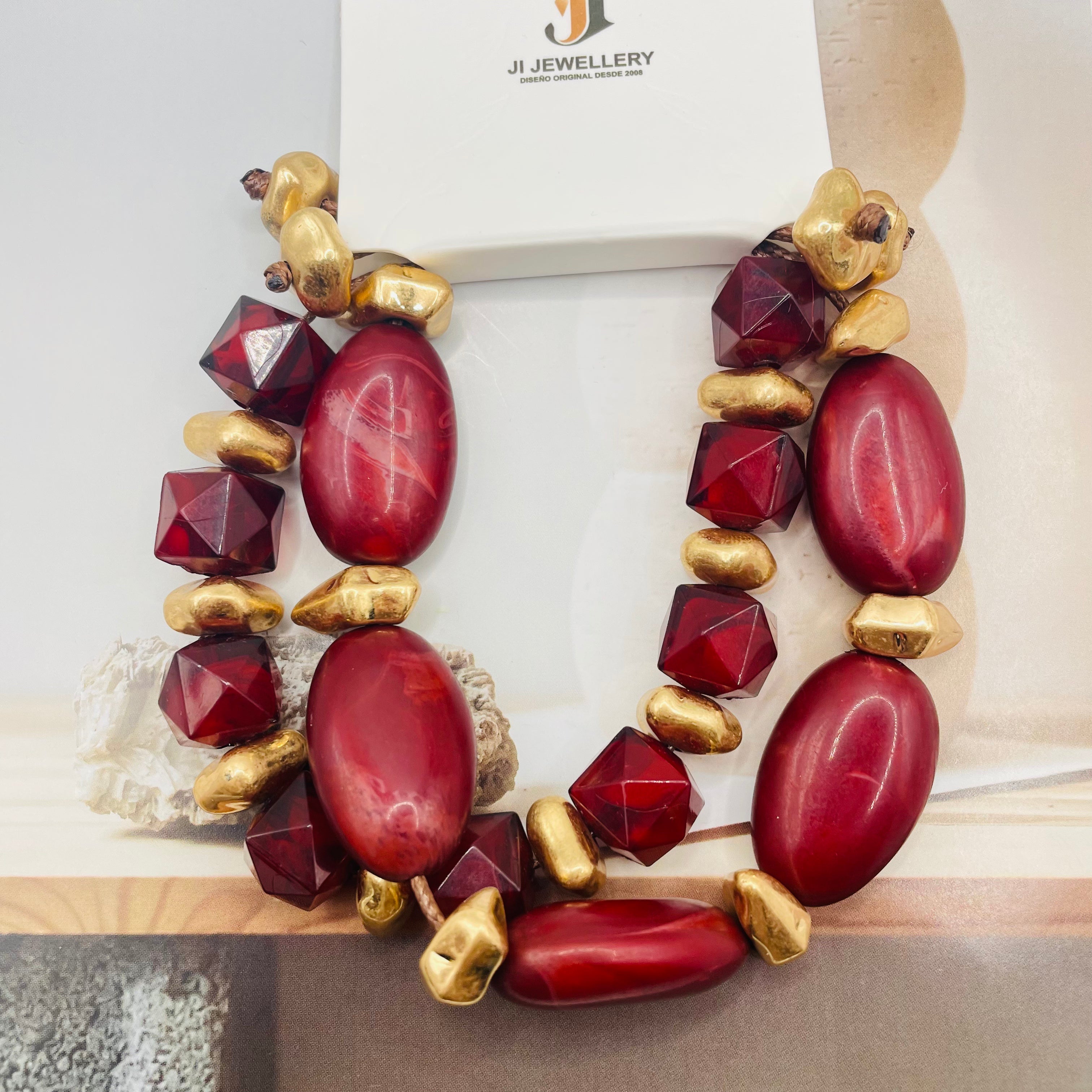 Pulsera de Moda con Cuentas de Resina y Detalles Dorados - 4 Colores Disponibles | Joyería al Por Mayor|JI JOYA