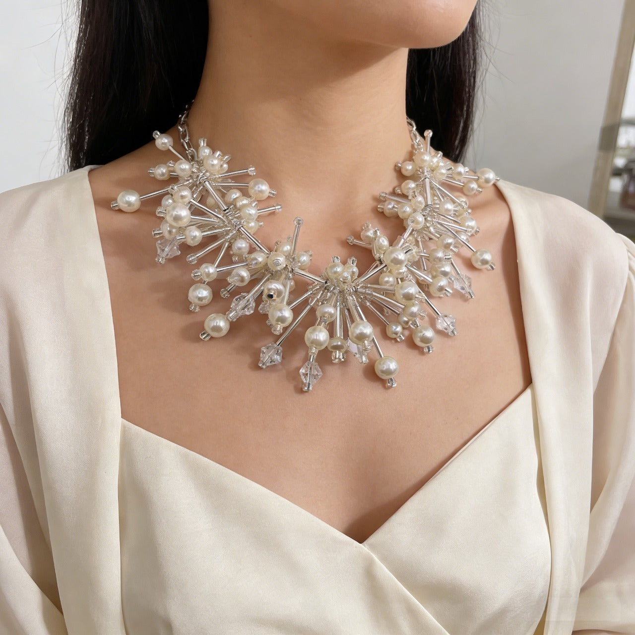 Collar de Gargantilla Estrella con Perlas y Cristales Transparentes - Joyería Minimalista Lujosa|JI JOYA
