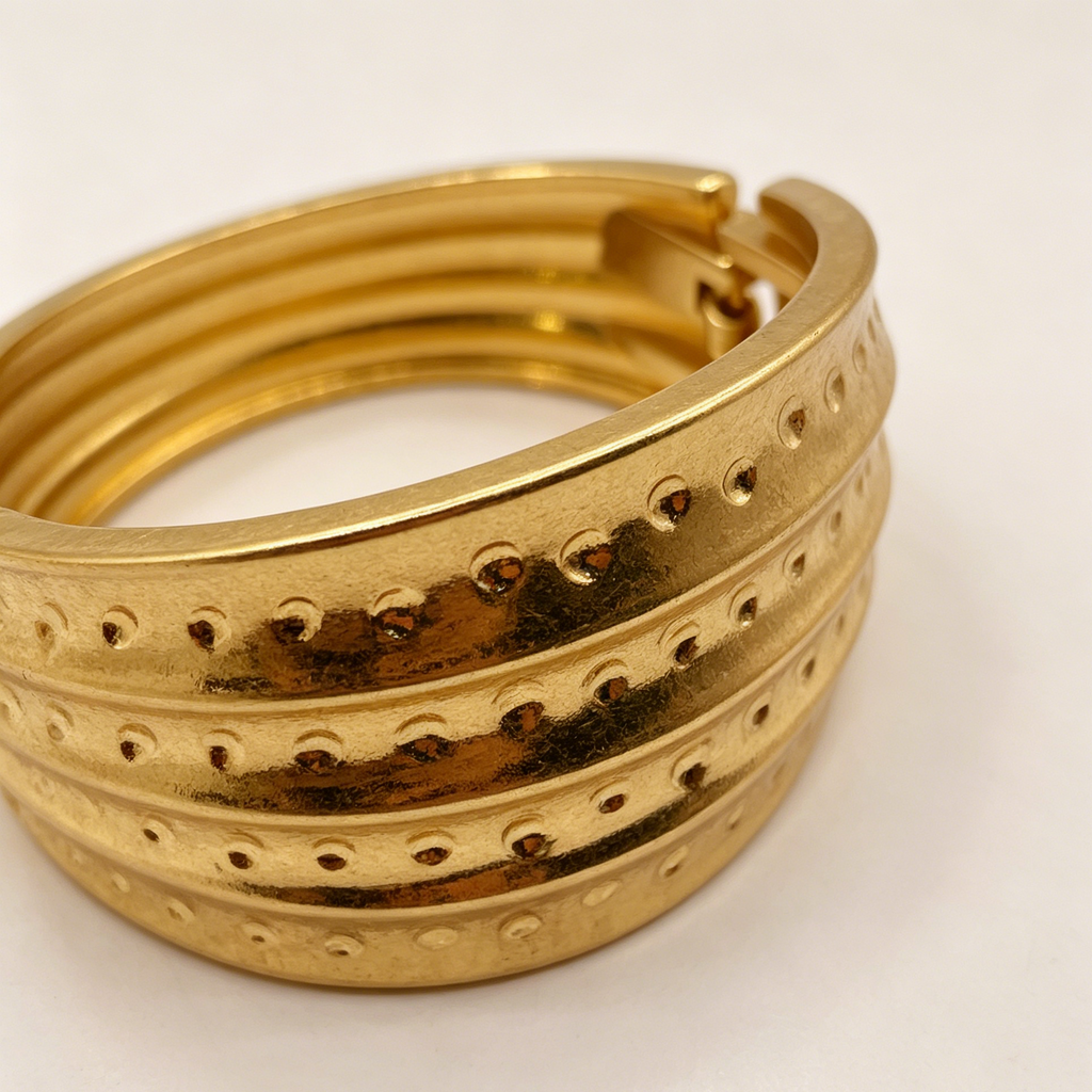 Pulsera Brazalete Dorada Texturizada con Diseño de Puntos, Brazalete Abierto de Aleación de Zinc para Mujer, Joyería al Por Mayor|JI JOYA
