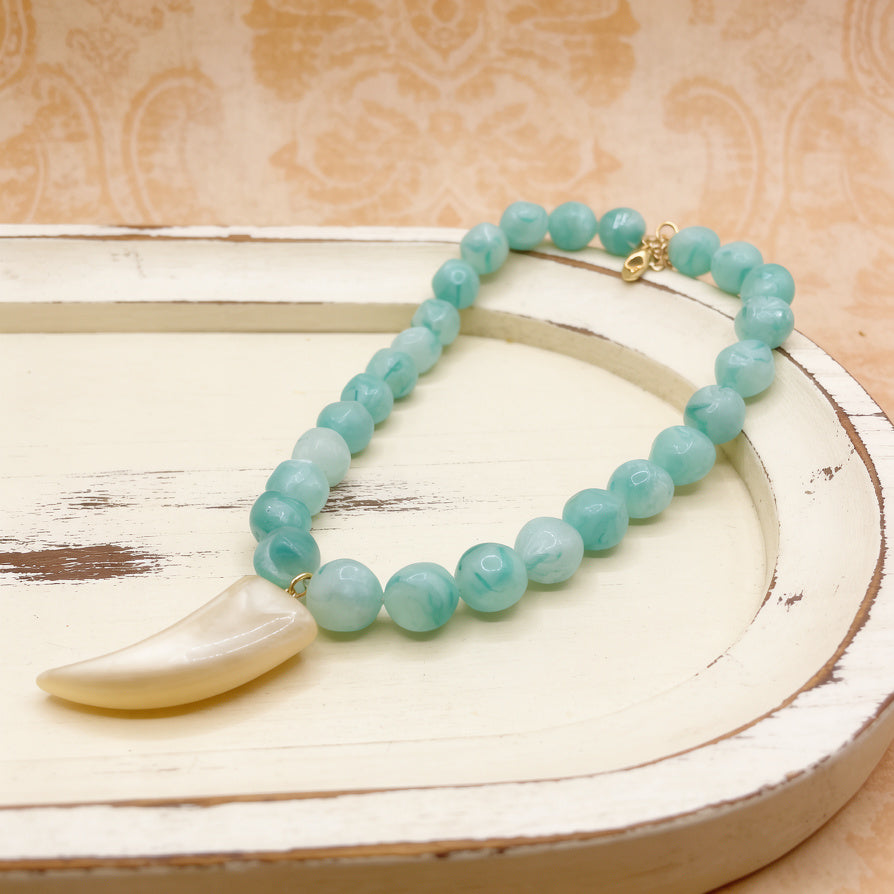 Collar de Piedra Verde con Dije de Cuerno - Accesorio Boho para Verano y Fiestas|JI JOYA