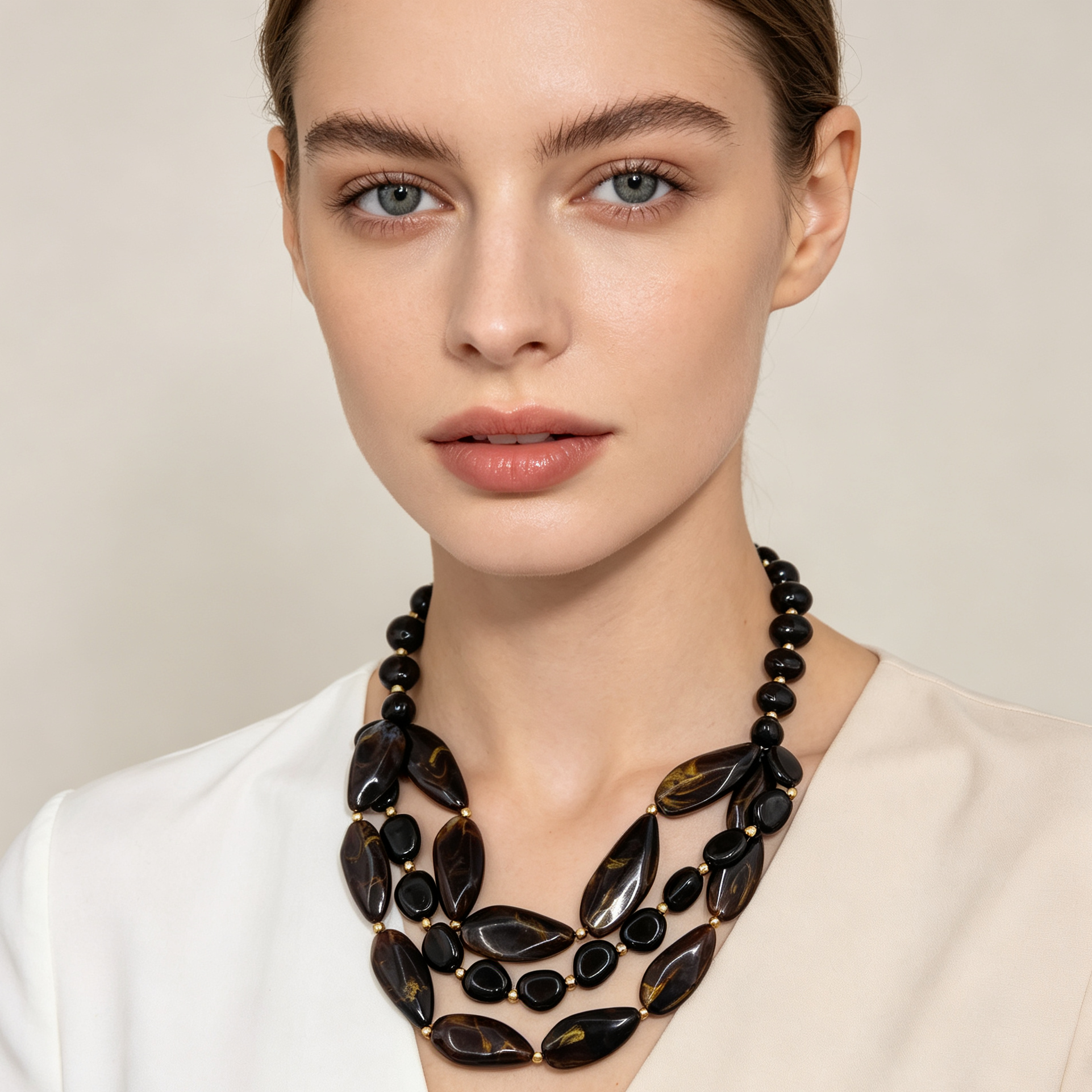 Collar Multicapa de Piedras Resina, Gargantón Statement con Cuentas, Accesorio Moda Mayorista para Mujer|JI JOYA