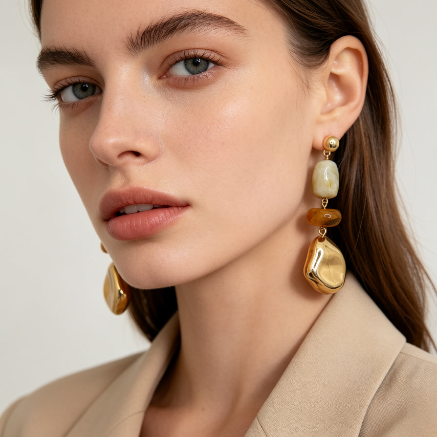 Pendientes de gota geométrica con piedras de colores y detalles dorados al por mayor, 3 colores disponibles|JI JOYA