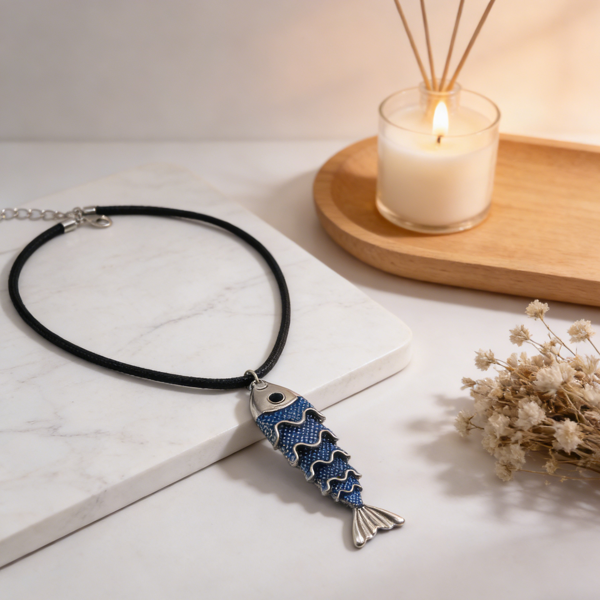 Boho-style Articulated Fish Necklace - Enamel Plating Design
