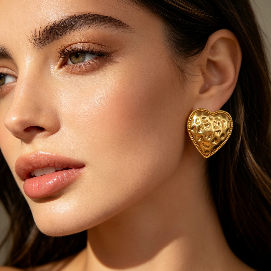 Pendientes Grandes de Corazón Martillado en Oro - Joyería de Moda al Por Mayor para Tiendas|JI JOYA