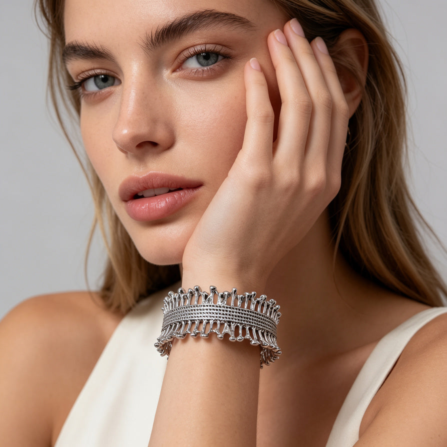 Pulsera Brazalete Abierta Texturizada Dorada y Plateada | Joyería al Por Mayor B2B, Diseño Único, Accesorio de Moda|JI JOYA