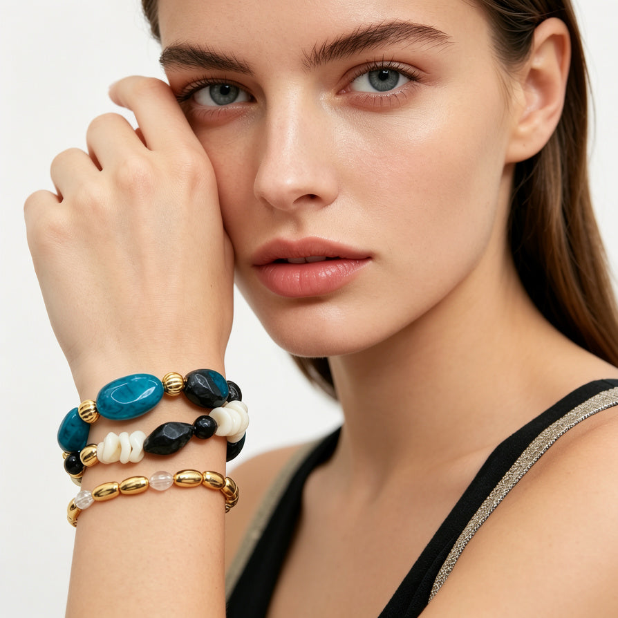 Set de 3 Pulseras de Moda con Cuentas Resina y Detalles Dorados - Al Por Mayor | JI JOYA