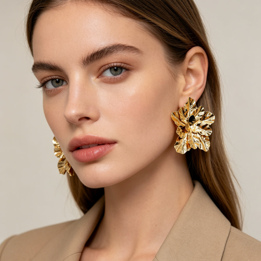 Pendientes de Flor Dorada Texturizada al Por Mayor | Joyería de Moda de Metal Premium|JI JOYA