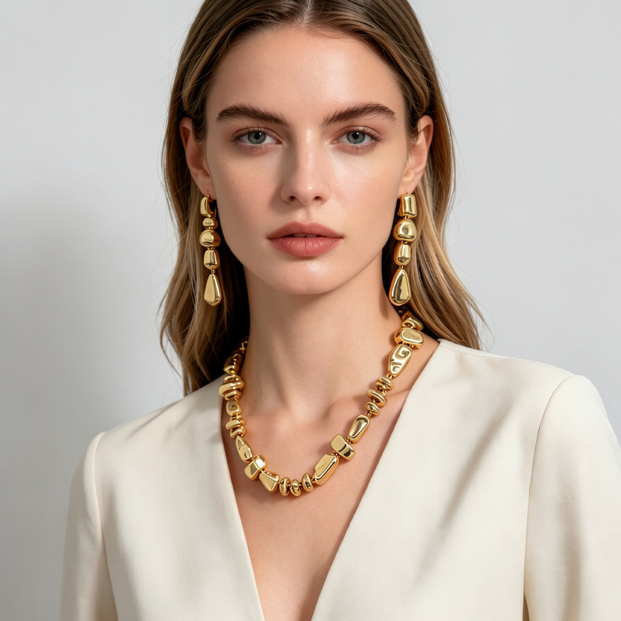 JI JOYA VENTA AL POR MAYOR|Set de Joyería Dorada Geométrica Irregular - Collar y Aretes de Zinc Dorado para Mujer | Venta al Por Mayor
