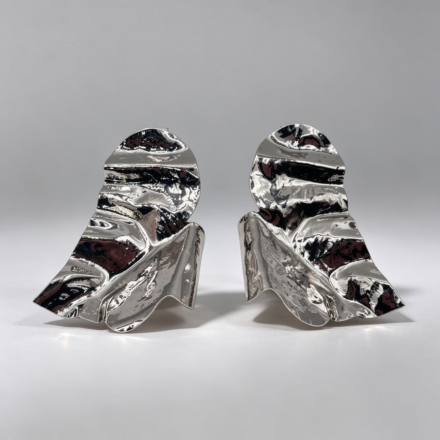 Aretes de Metal Texturizado con Diseño Irregular | Moda Avant-Garde | Mayoreo|JI JOYA