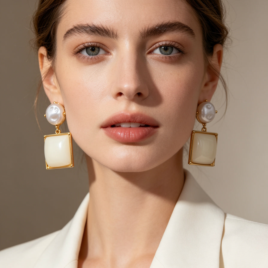 Pendientes Elegantes Cuadrados con Perla, Joyería de Moda Al Por Mayor|JI JOYA