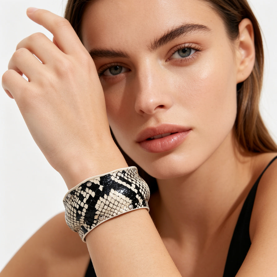 Pulsera de Serpiente con Tachuelas | Diseño de Cuero de Serpiente en 3 Colores | Joyería Mayorista de Moda|JI JOYA