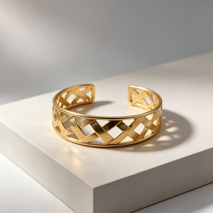 Pulsera Brazalete Ajustable de Oro - Diseño Trenzado Calado | Joyería Mayorista|JI JOYA