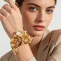 Pulsera Brazalete Floral Dorada con Cristales - Joyería de Moda al Por Mayor|JI JOYA