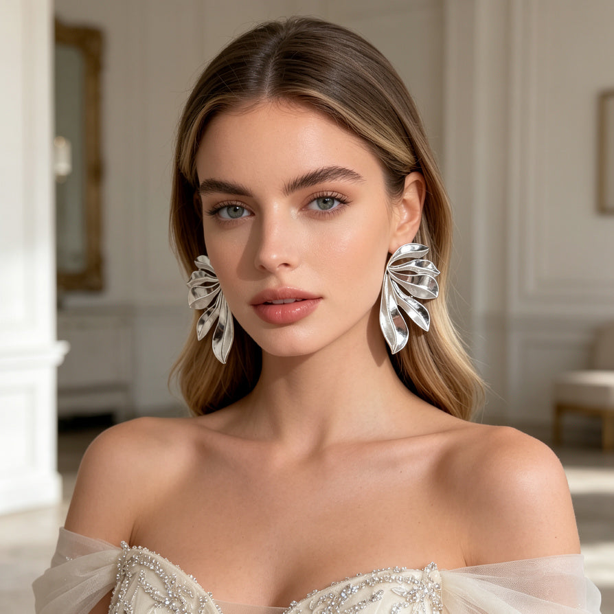 Pendientes de Diseño Floral Minimalista (Dorado/Plateado) | Compra al Por Mayor|JI JOYA