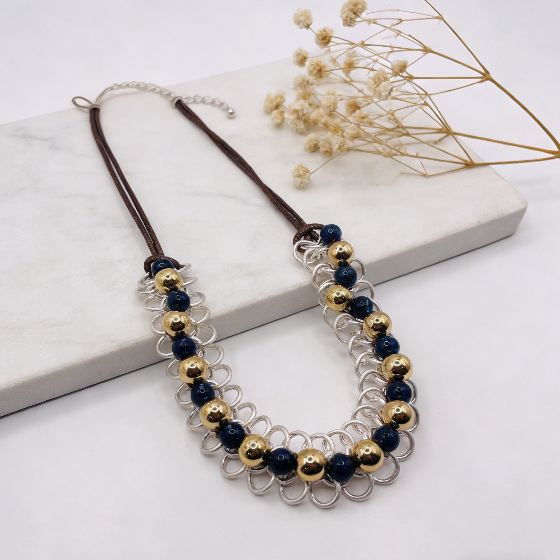 Collar de cadena bicolor de lapislázuli: joyería de lujo para mujer