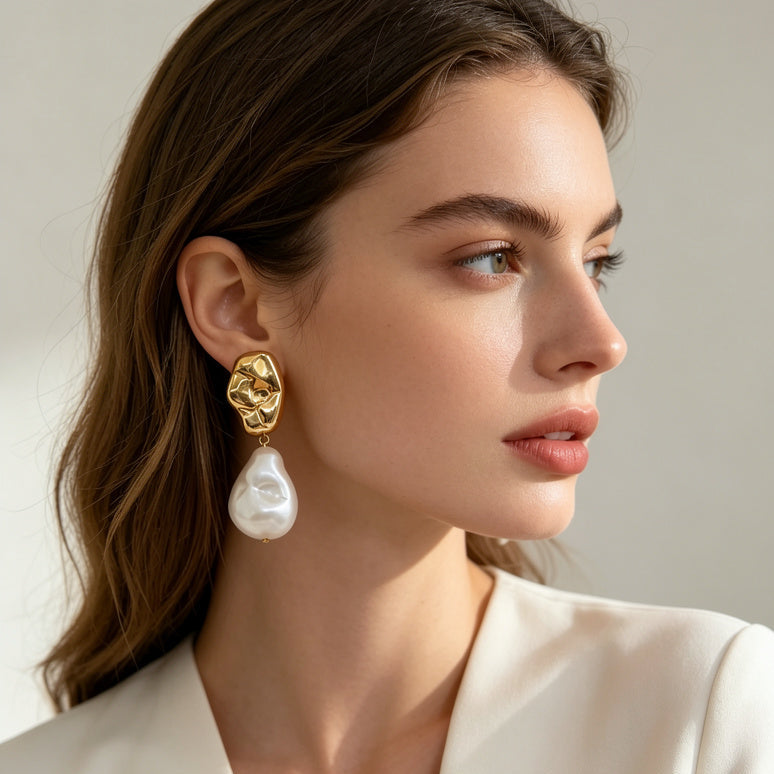 Pendientes Barroco de Perla y Metal | Mayorista B2B | Diseño Minimalista y Elegante|JI JOYAS