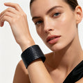 Pulsera Ancha de Cuero con Textura de Cocodrilo - Mayoreo para Moda|JI JOYA