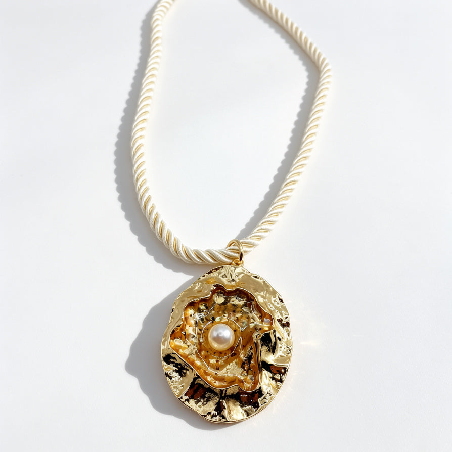 Collar de Perla y Metal Dorado al Por Mayor | Diseño de Moda Minimalista para Revendedores|JI JOYA