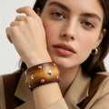 Pulsera de Madera con Tachuelas de Metal - Accesorio de Moda al Por Mayor|JI JOYA