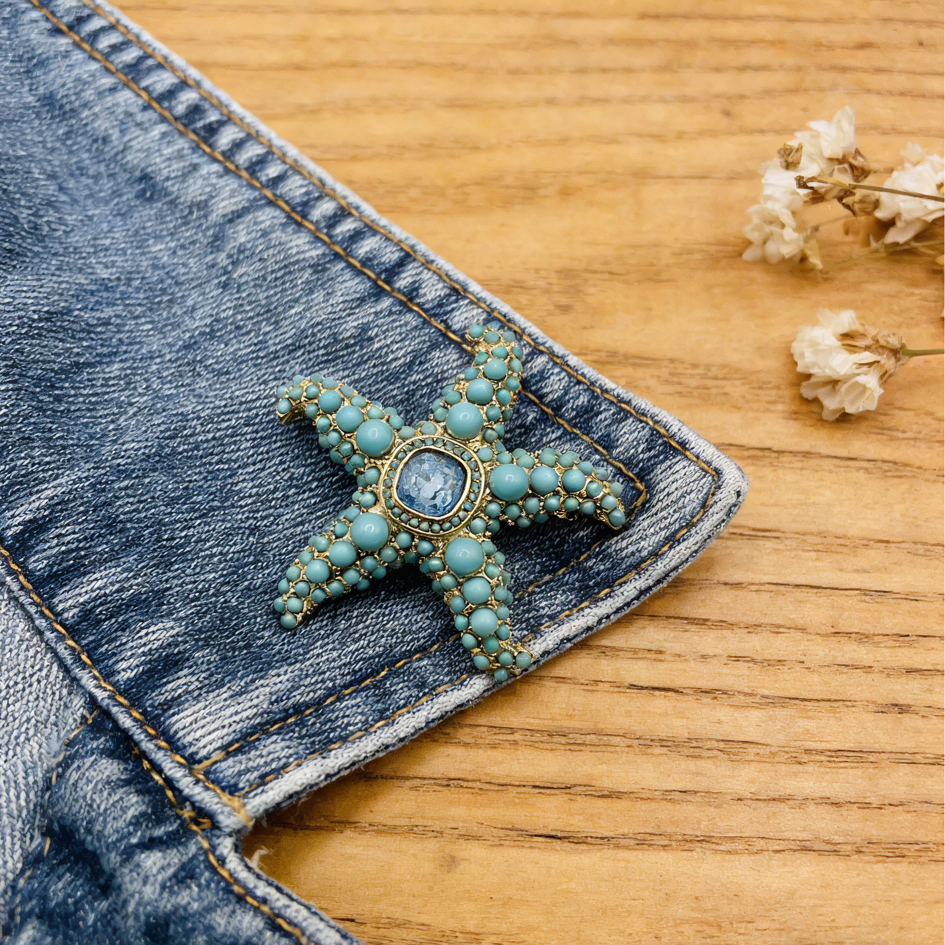 Alfinete em forma de estrela-do-mar com contas turquesa | Alfinete vintage dourado inspirado no oceano