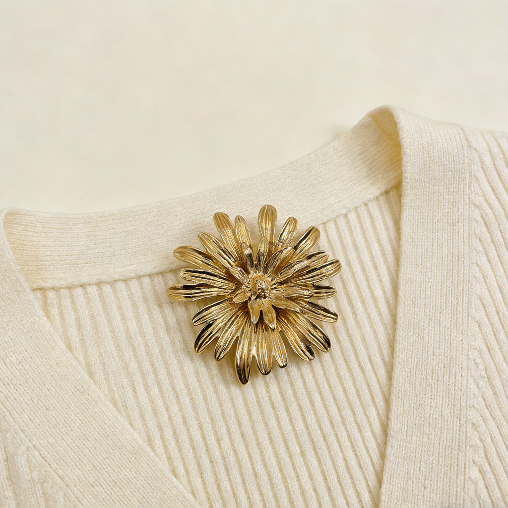 Broche de girasol dorado | Pin metálico vintage